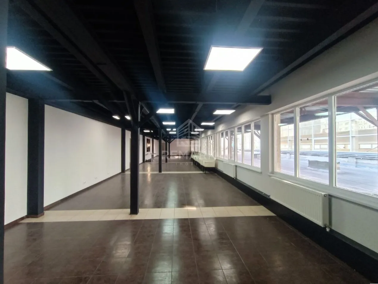 Commercial space, 240 m² — Image 4