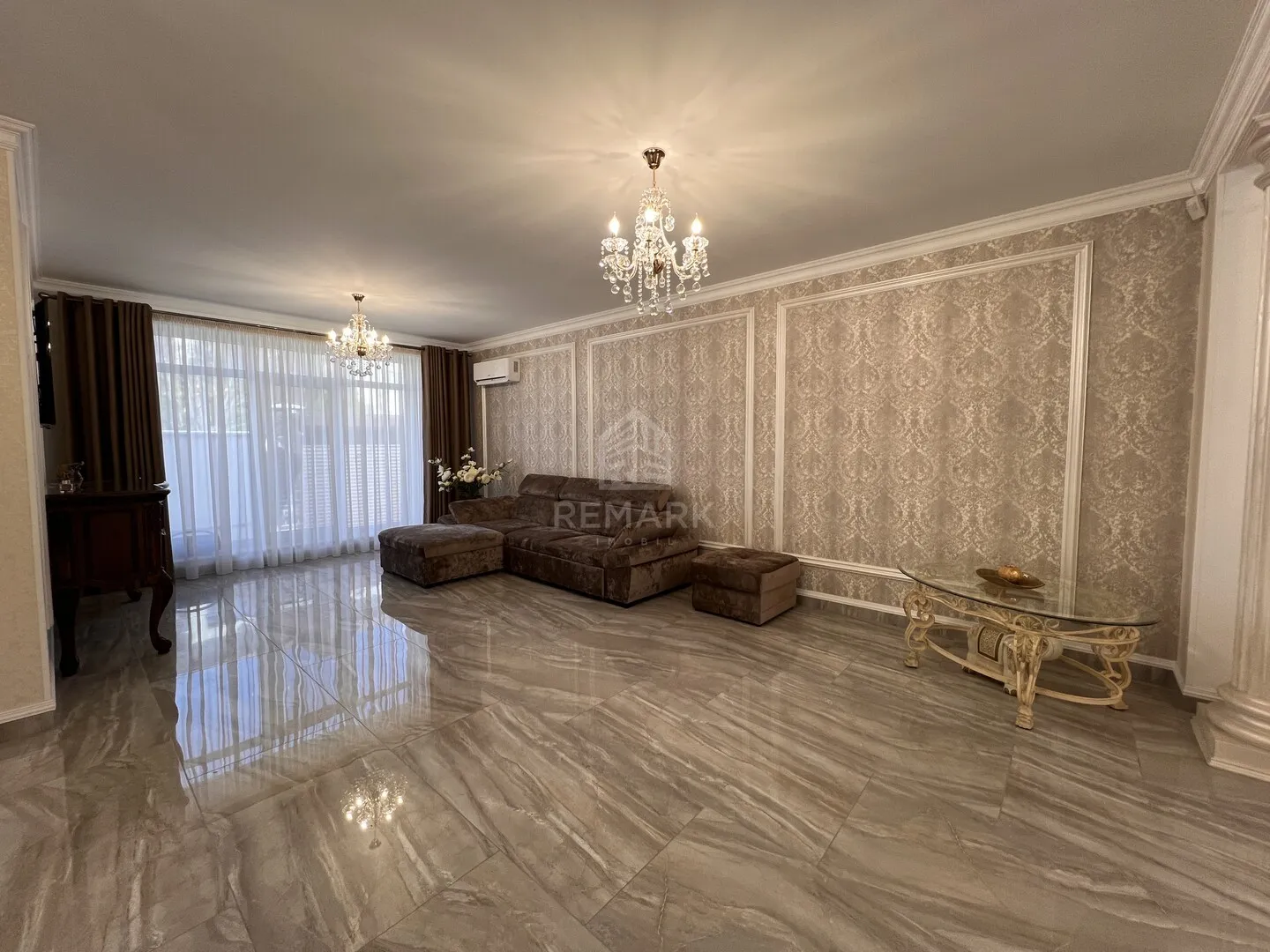 2-etaje casă, 3 camere, 240 m² — Imagine 4