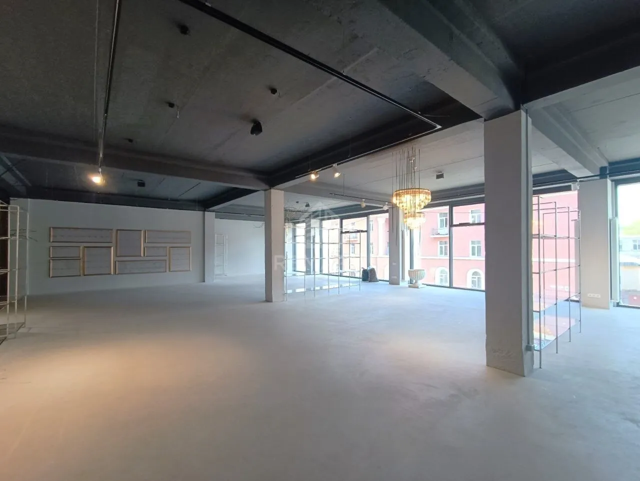 Spațiu comercial, 460 m² — Imagine 2