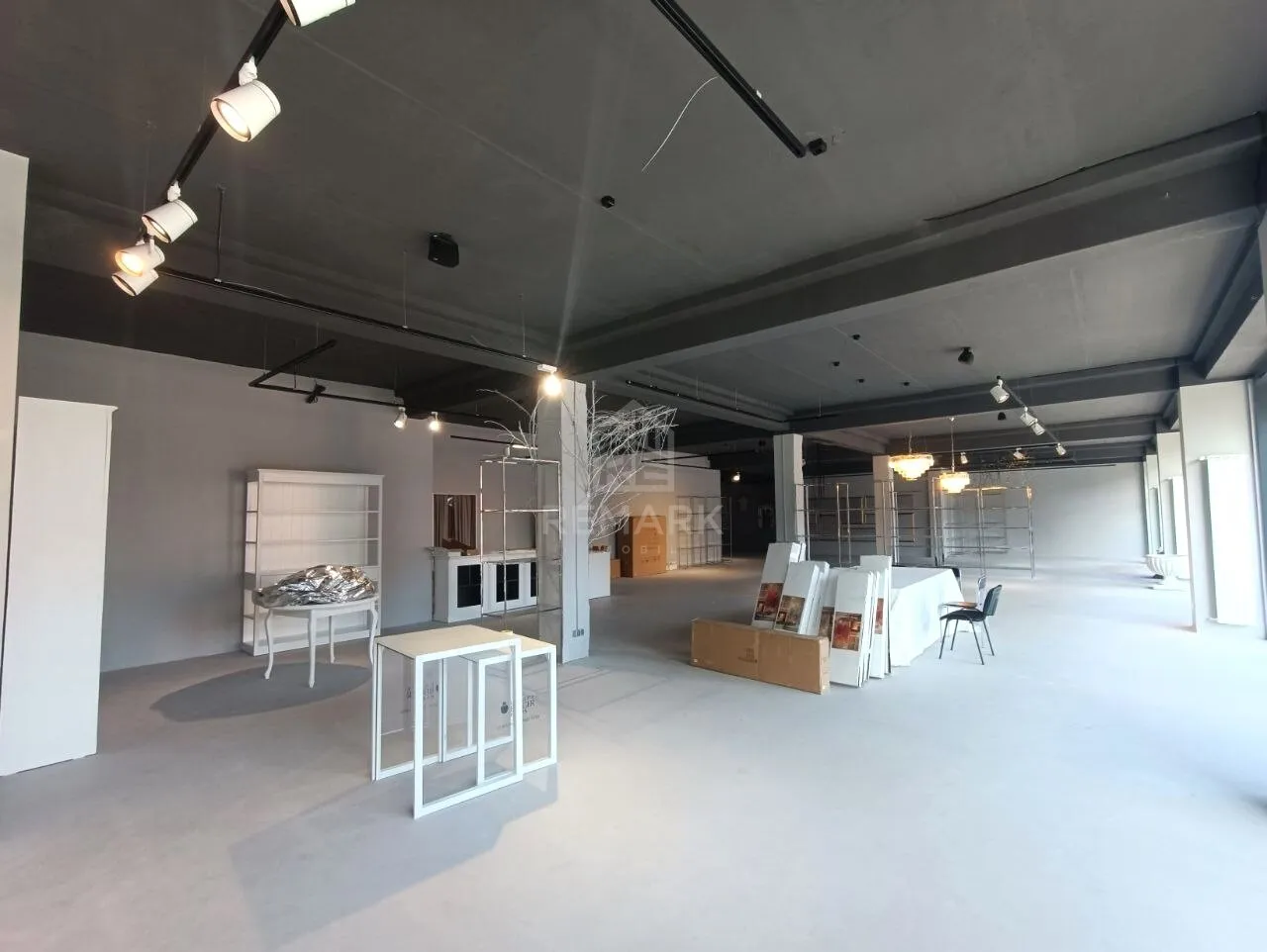 Spațiu comercial, 460 m² — Imagine 1
