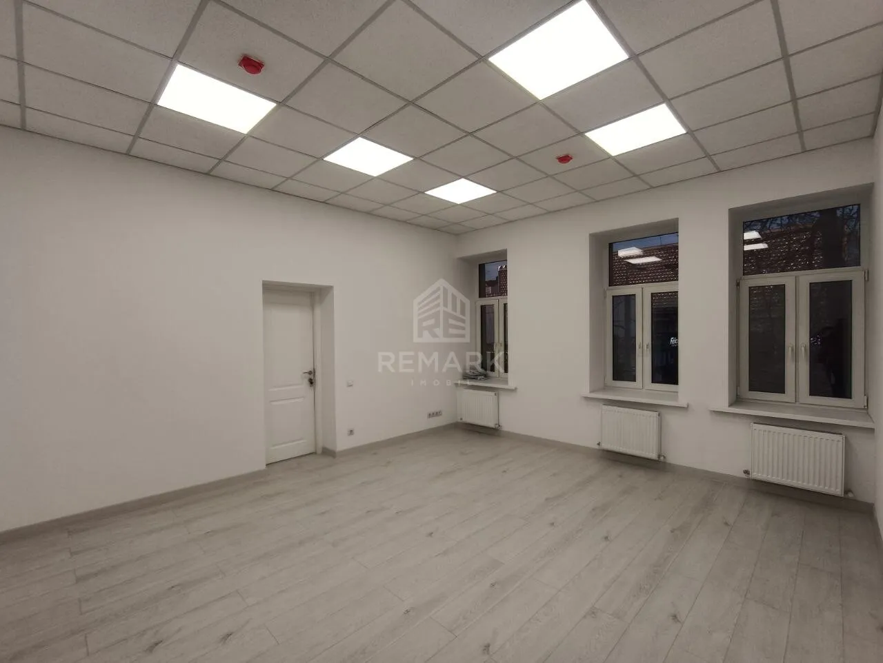 Commercial space, 245 m² — Image 3