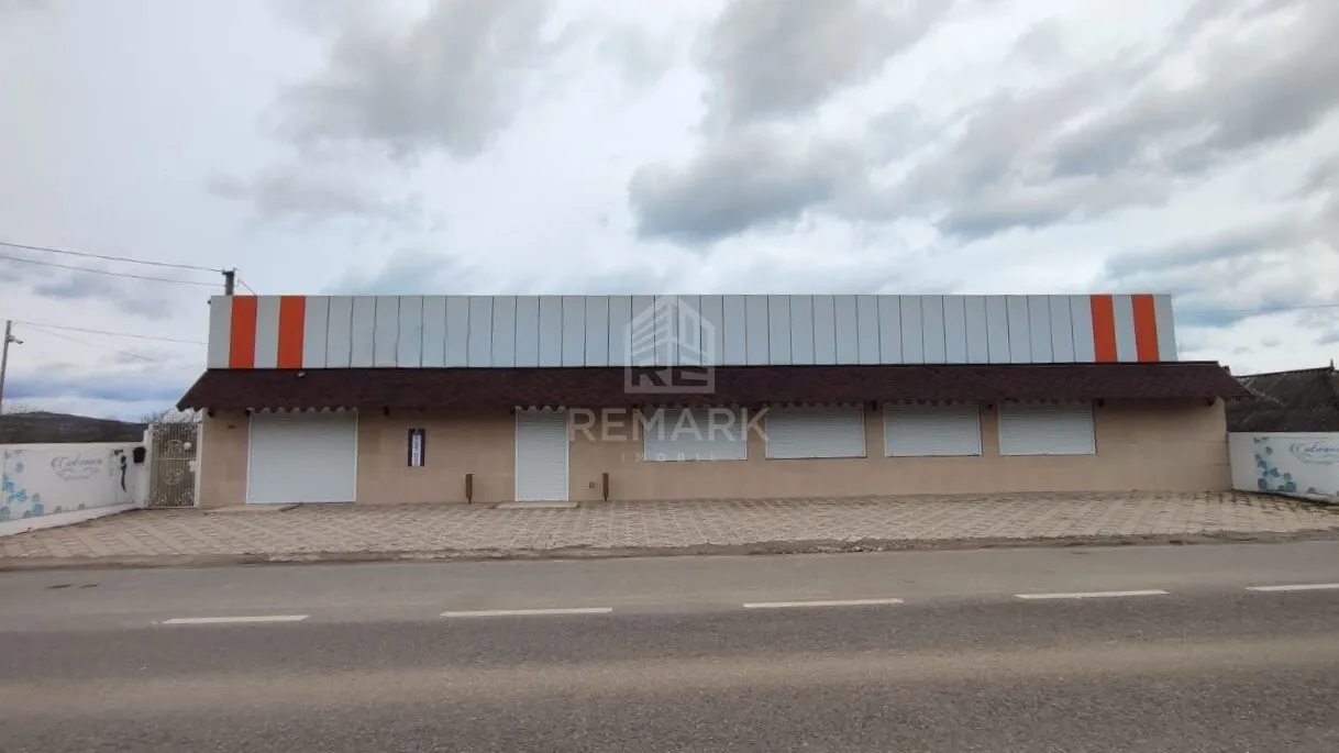 Commercial space, 350 m² — Image 1
