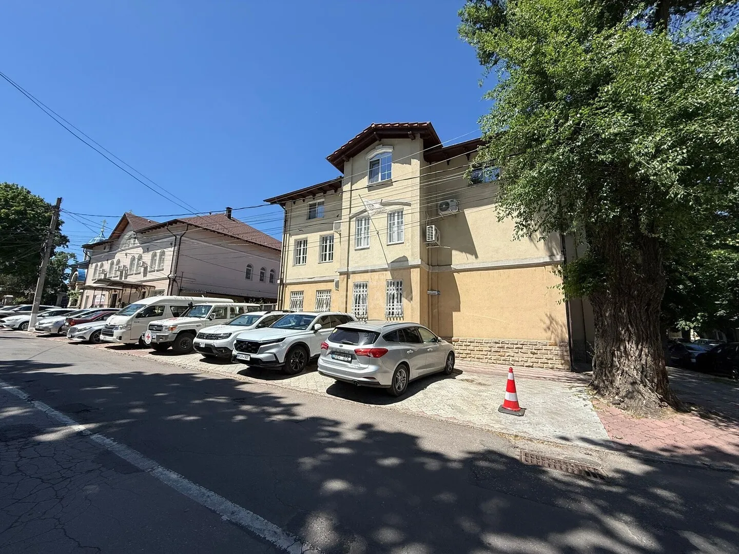 Spațiu comercial, 780 m² — Imagine 1