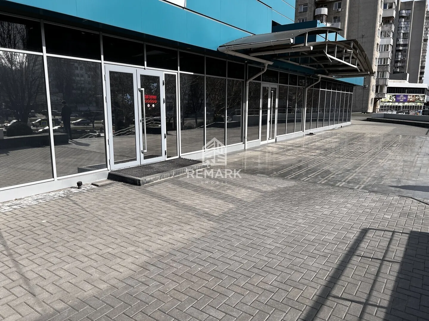 Spațiu comercial, 1 200 m² — Imagine 4