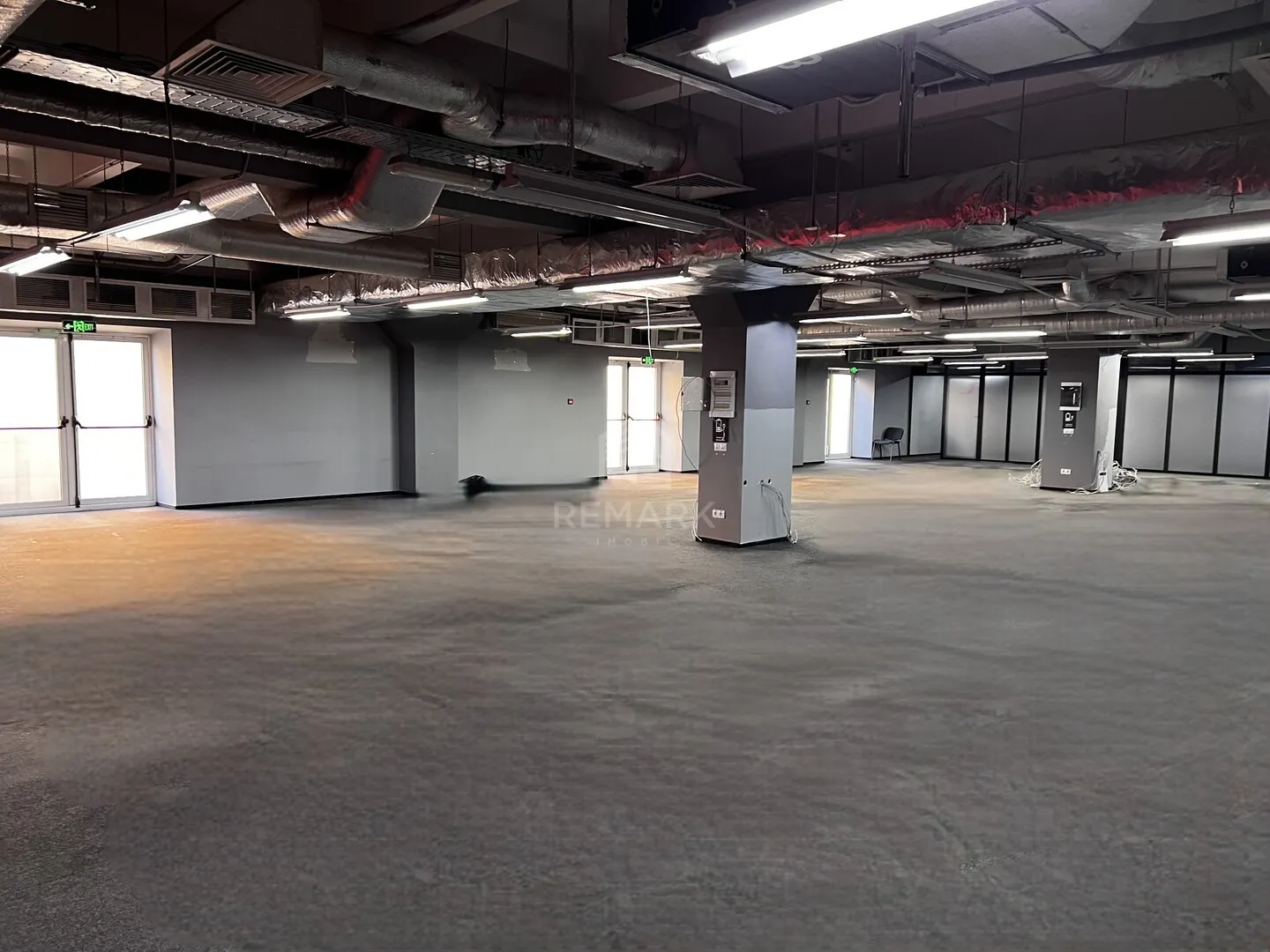 Office, 1 200 m² — Image 2