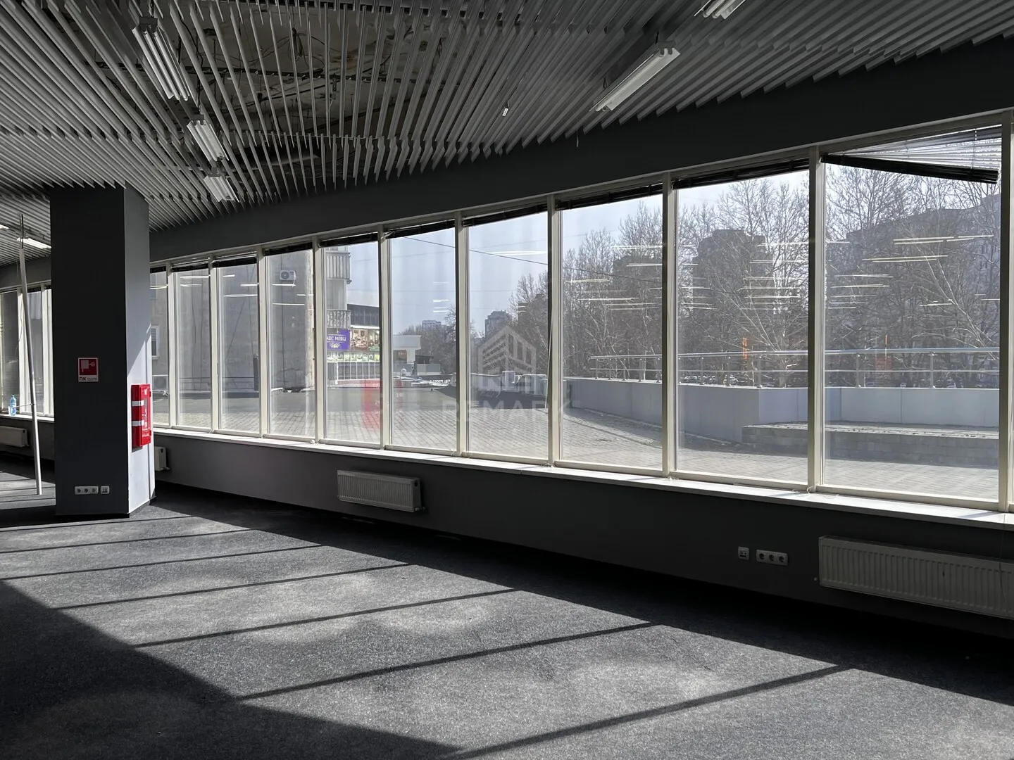 Birou, 1 400 m² — Imagine 3