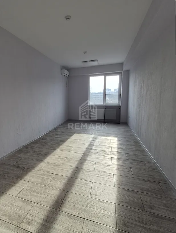 1-camere birou, 420 m² — Imagine 1