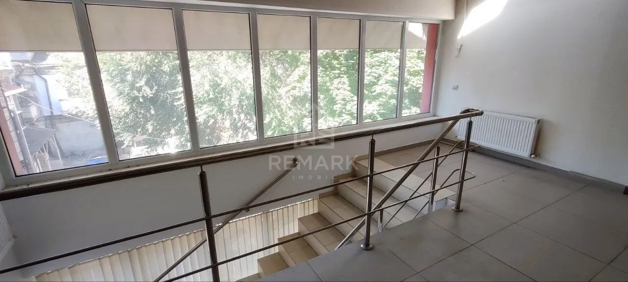 1-camere birou, 120 m² — Imagine 2