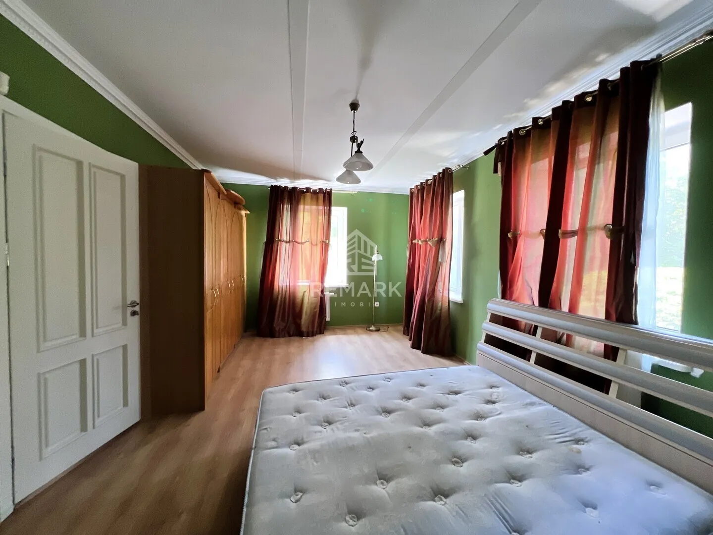 2-etaje casă, 4 camere, 300 m² — Imagine 4