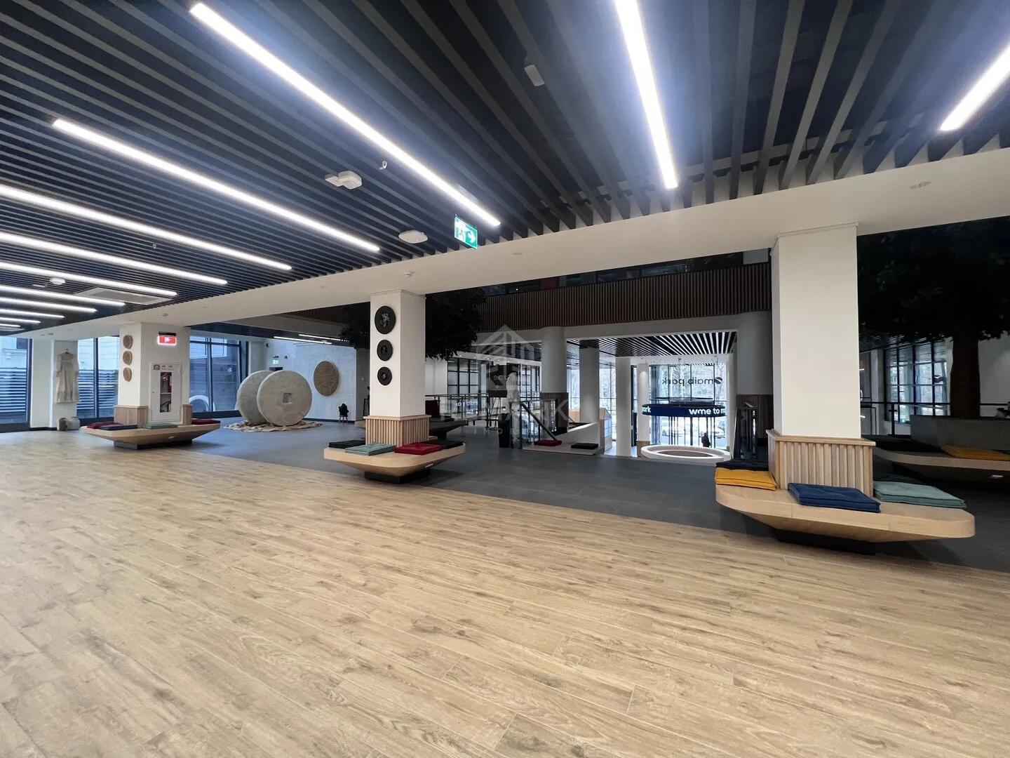 Birou, 2 000 m² — Imagine 4