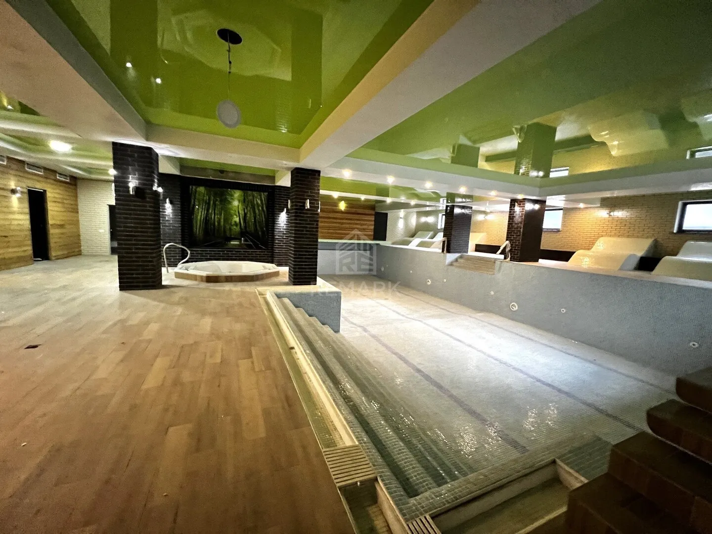 Коммерческое помещение, 420 м² — Изображение 1