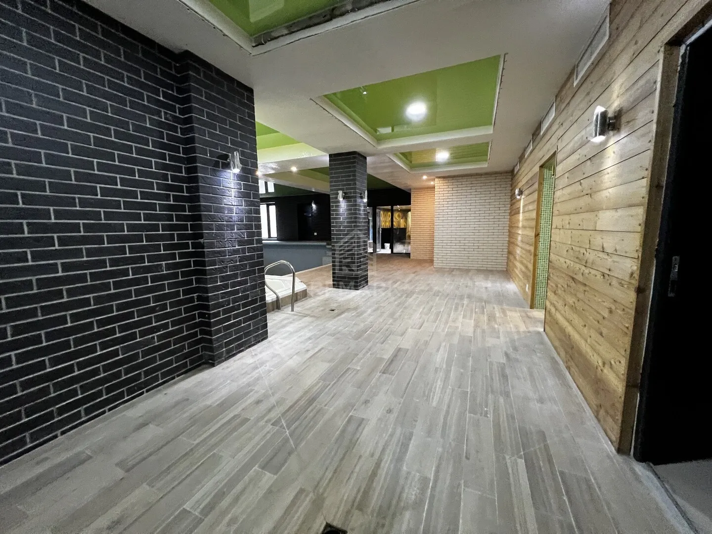Spațiu comercial, 420 m² — Imagine 4