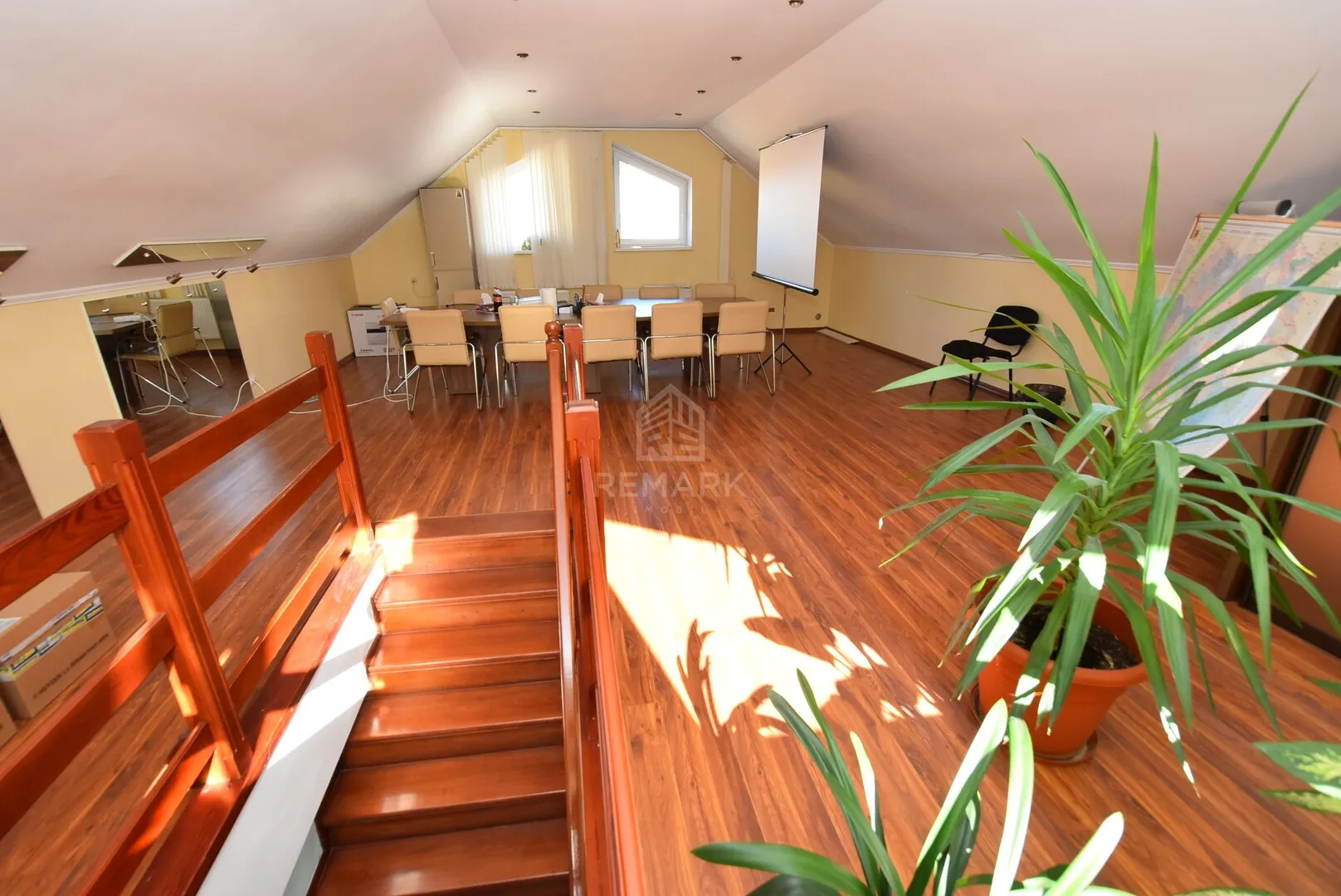9-camere birou, 320 m² — Imagine 1