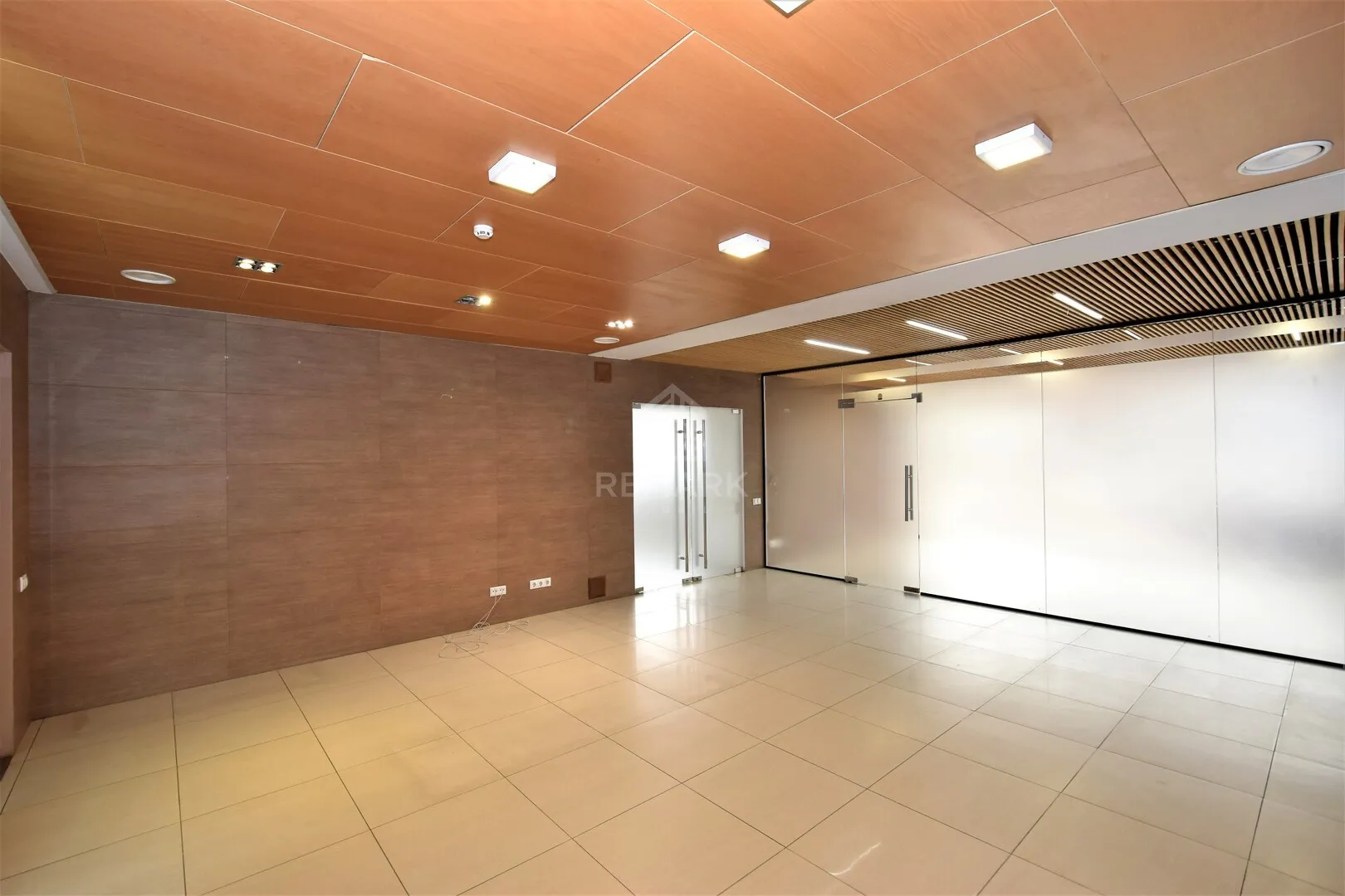 1-bedroom office, 96 m² — Image 2