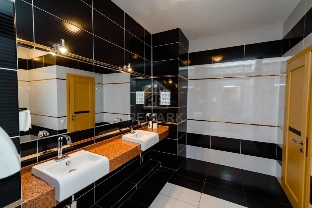 7-camere birou, 400 m² — Imagine 3