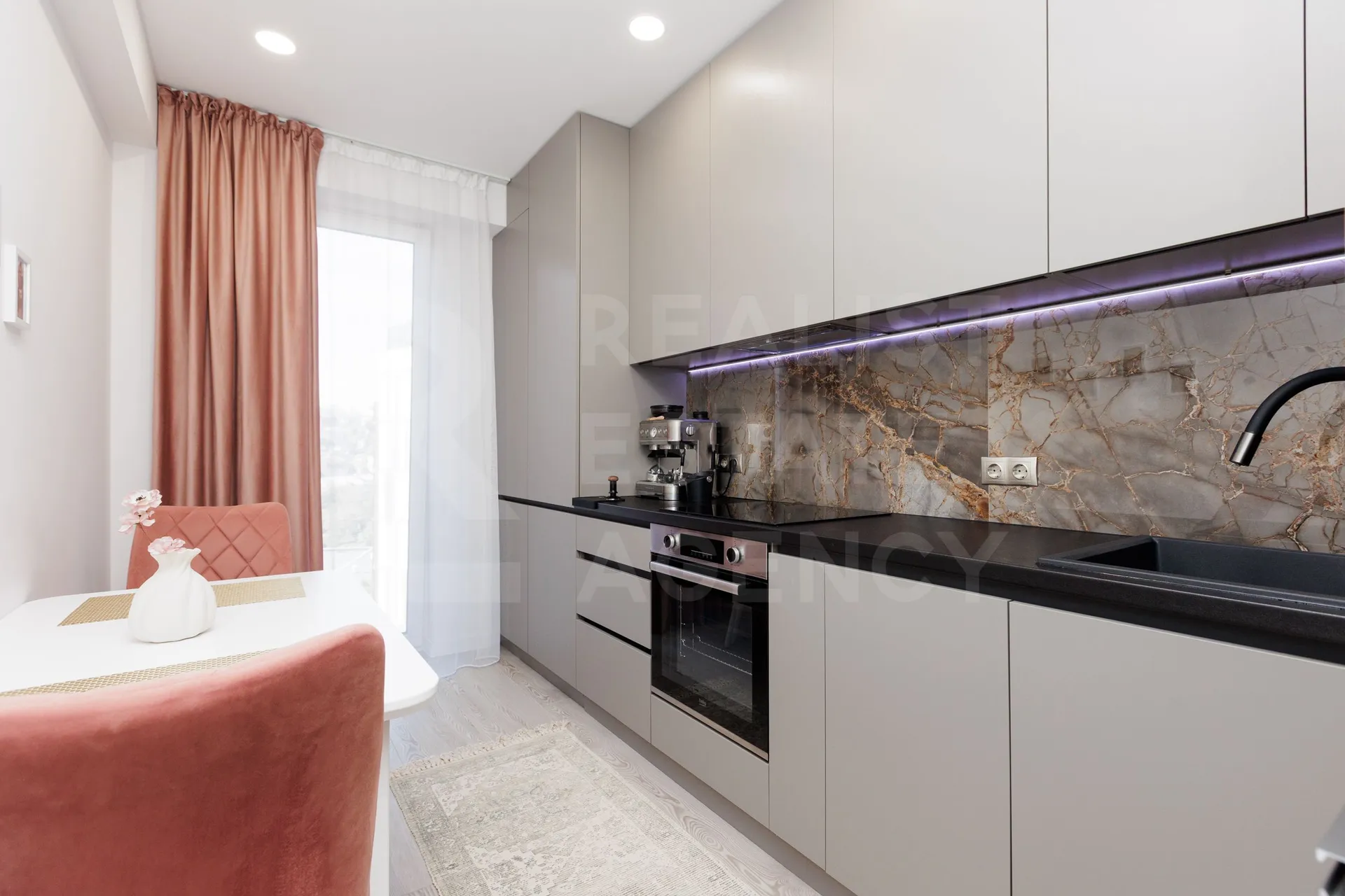 2-комнатная квартира, 55 м² — Изображение 2