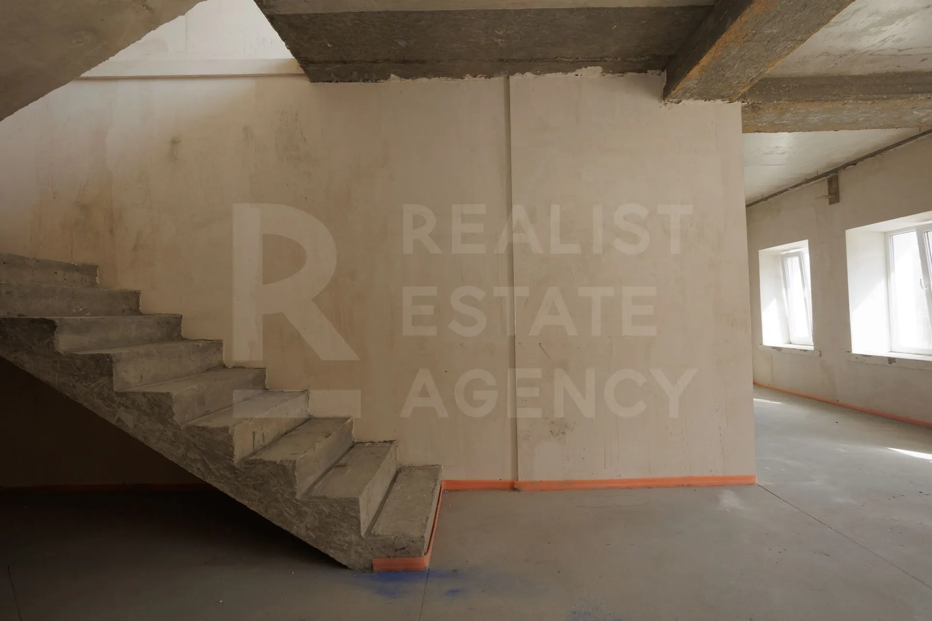 2-etaje casă, 3 camere, 140 m² — Imagine 3