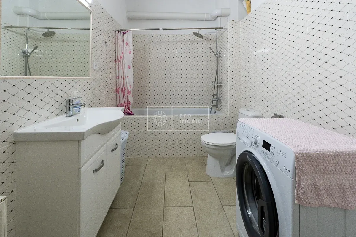 2-этажный дом, 3 комнаты, 223 м² — Изображение 4