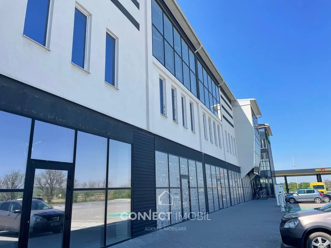 Free-purpose property, 2 300 m² — Image 4