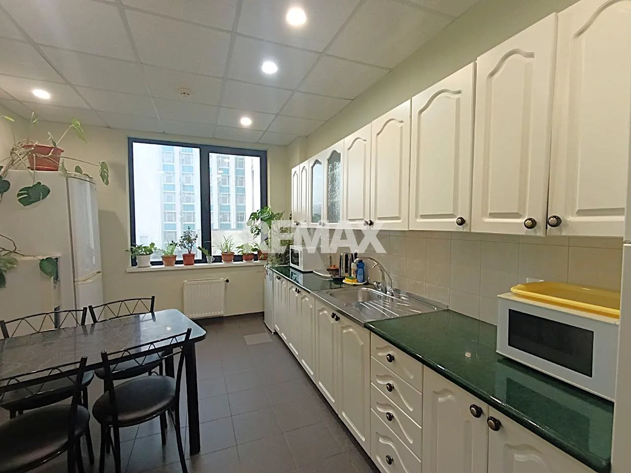 2-bedroom office, 71.1 m² — Image 2