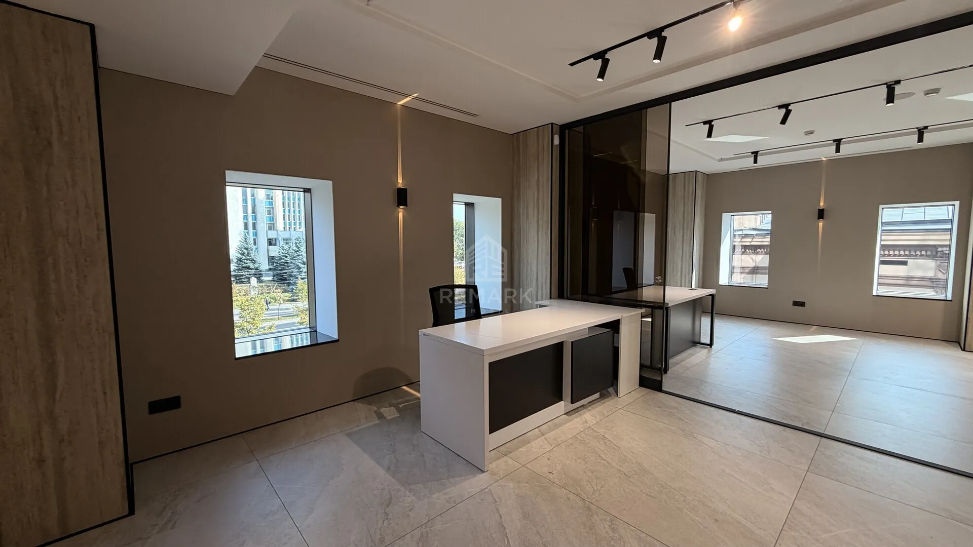 2-camere birou, 63 m² — Imagine 1