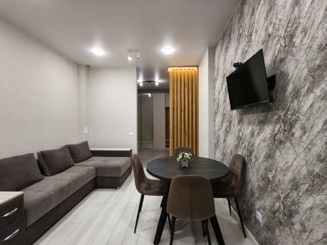 1-camere apartament, 59 m² — Imagine 1