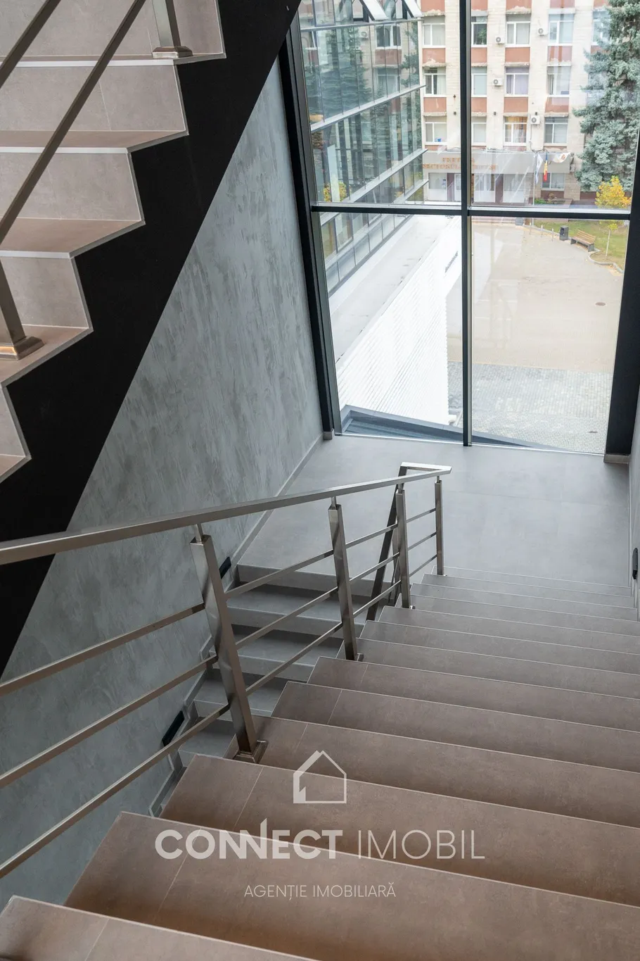 Spațiu comercial, 1 000 m² — Imagine 4