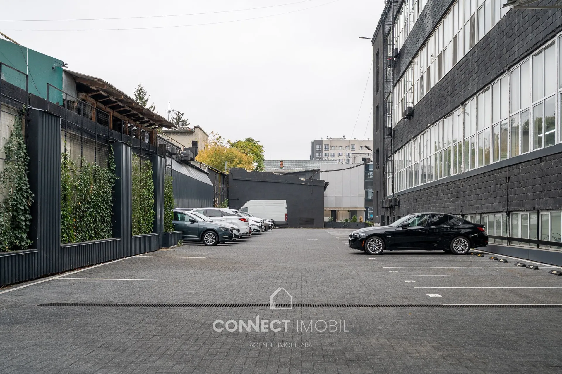 Коммерческое помещение, 1 000 м² — Изображение 1