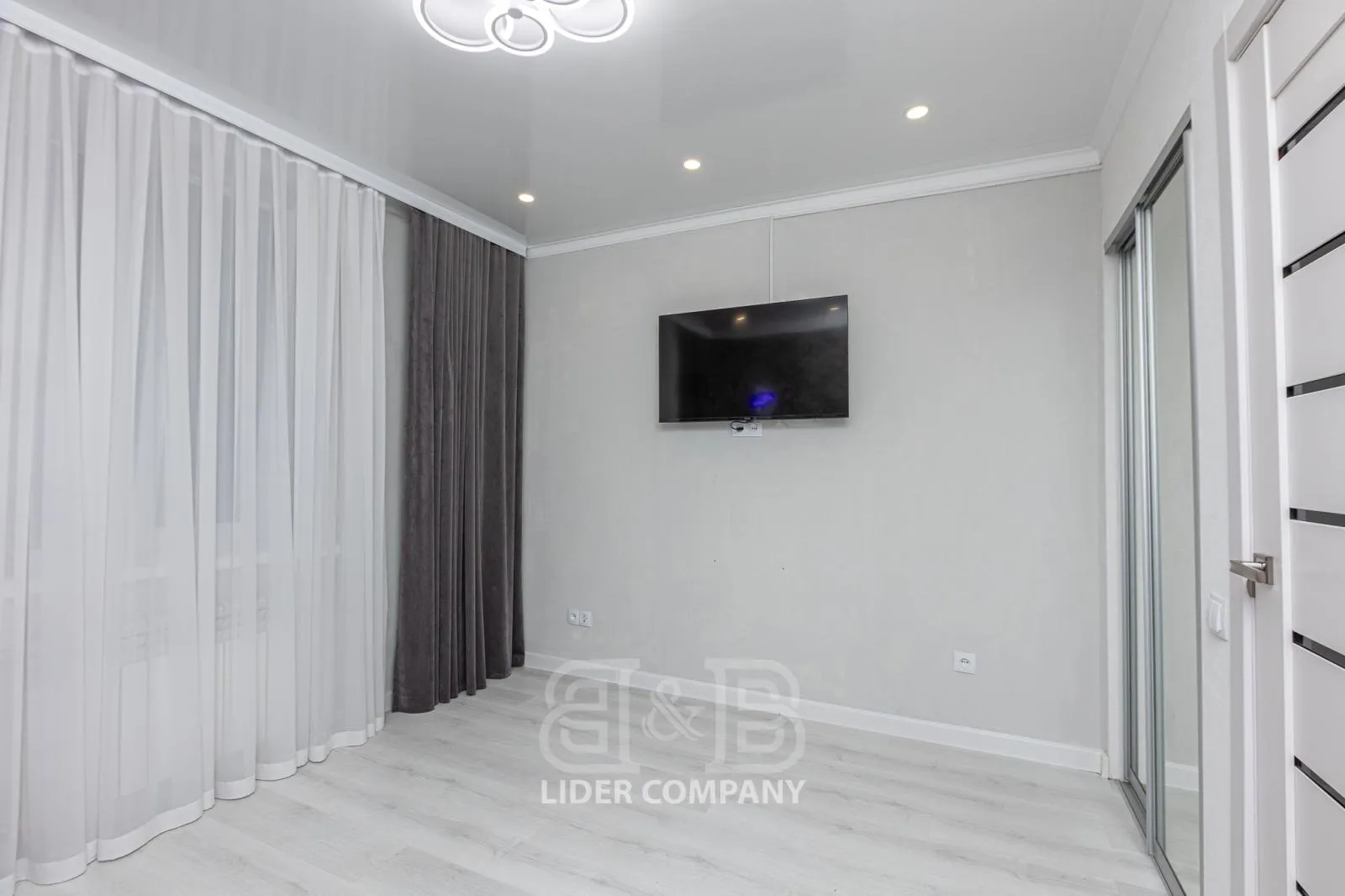 1-camere apartament, 27 m² — Imagine 1