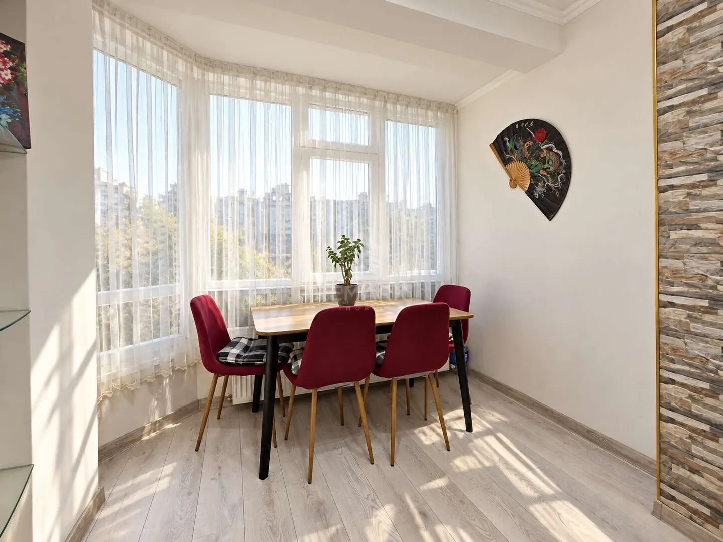 4-комнатная квартира, 85 м² — Изображение 3