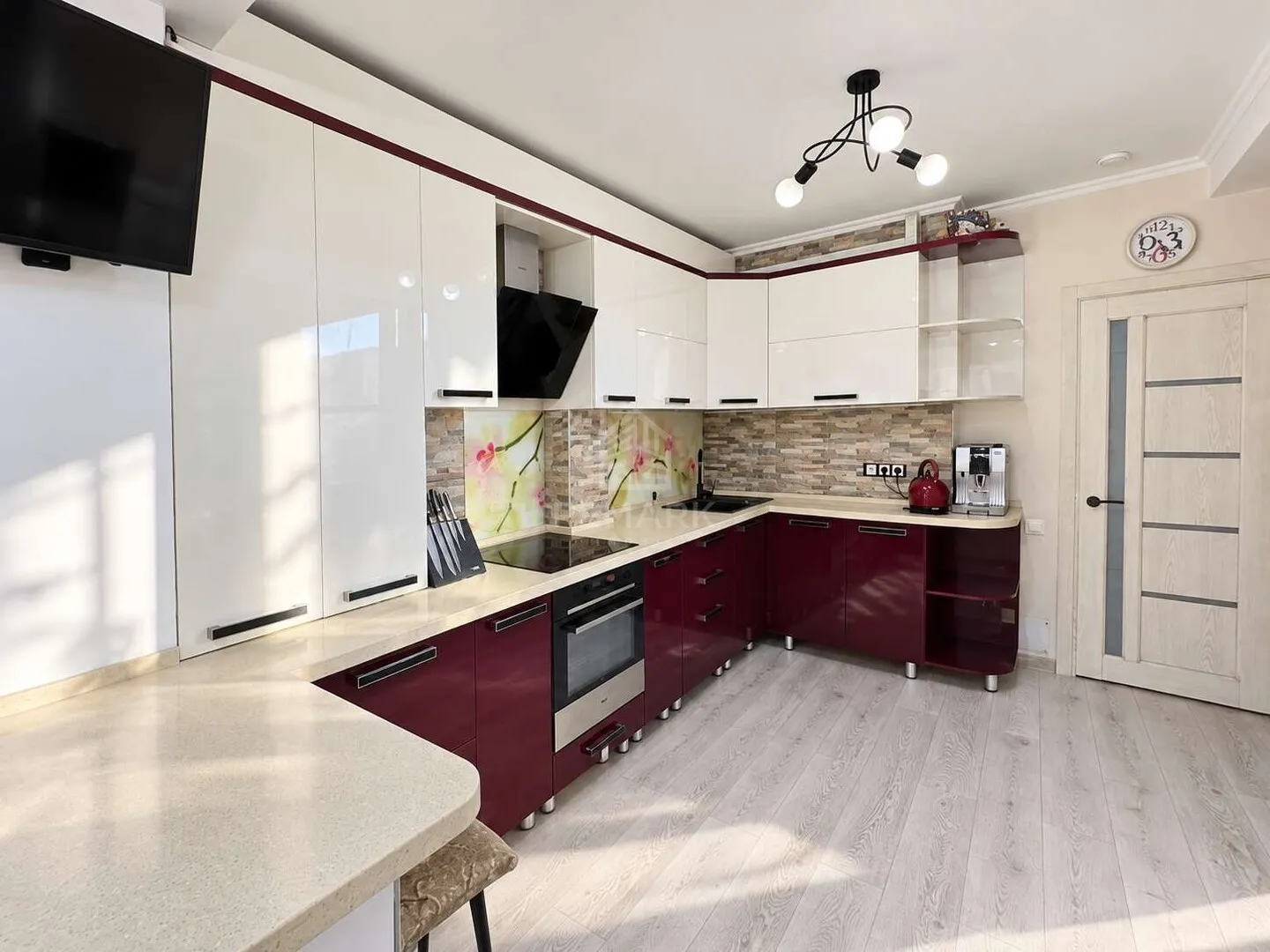 4-комнатная квартира, 85 м² — Изображение 2