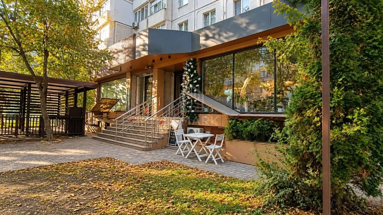 Spațiu comercial, 100 m² — Imagine 1