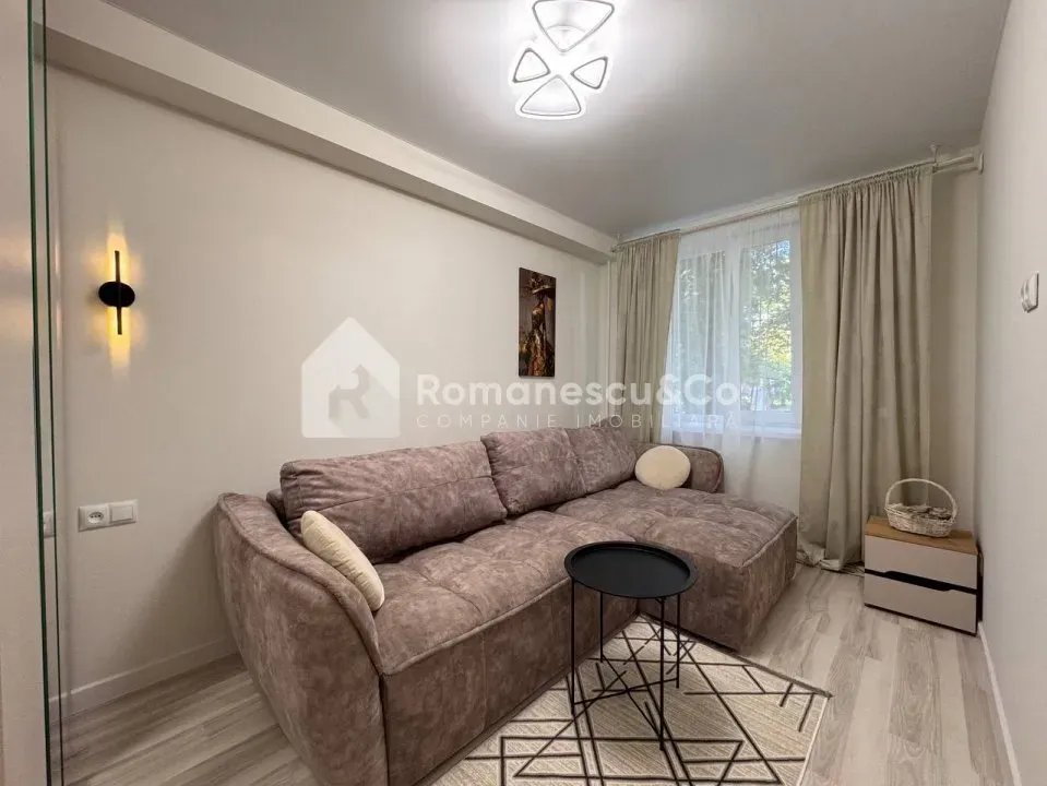 2-bedroom apartment, 42 m² — Image 1