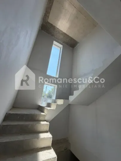 4-этажный дом, 4 комнаты, 380 м² — Изображение 3