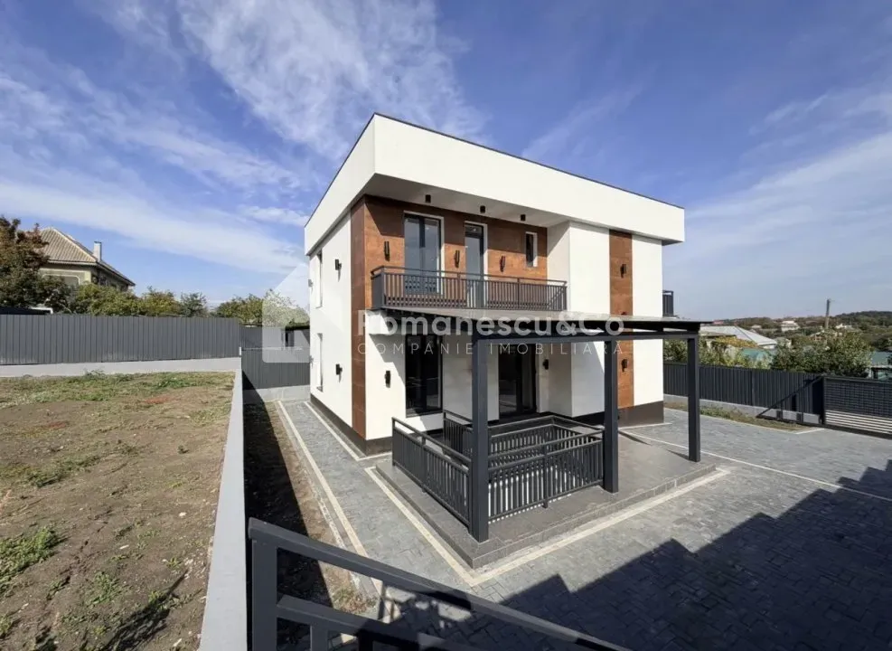 2-этажный дом, 4 комнаты, 130 м² — Изображение 1