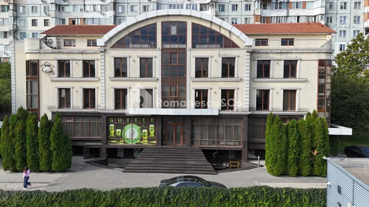 Spațiu comercial, 400 m² — Imagine 4