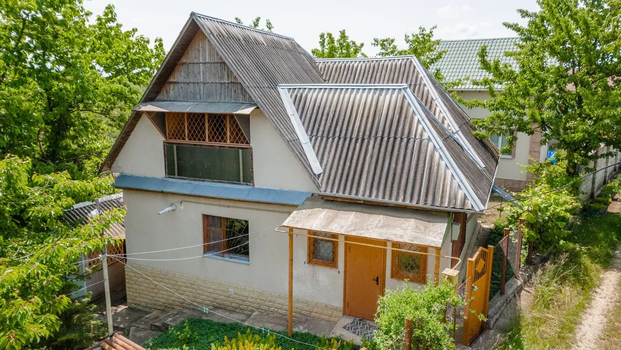 2-etaje casă, 2 camere, 77 m² — Imagine 1