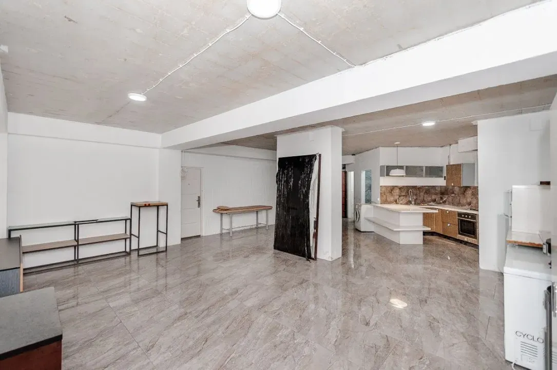 Commercial space, 180 m² — Image 1